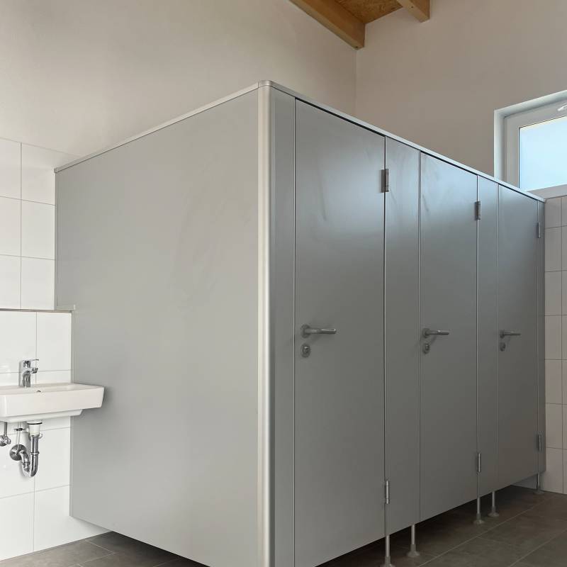 Room with WC Cubicles